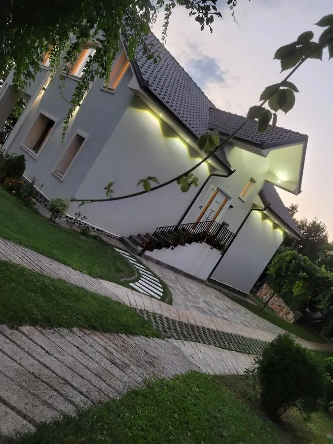 Apartamento Bujtina Bezhani Gjinar Elbasan
